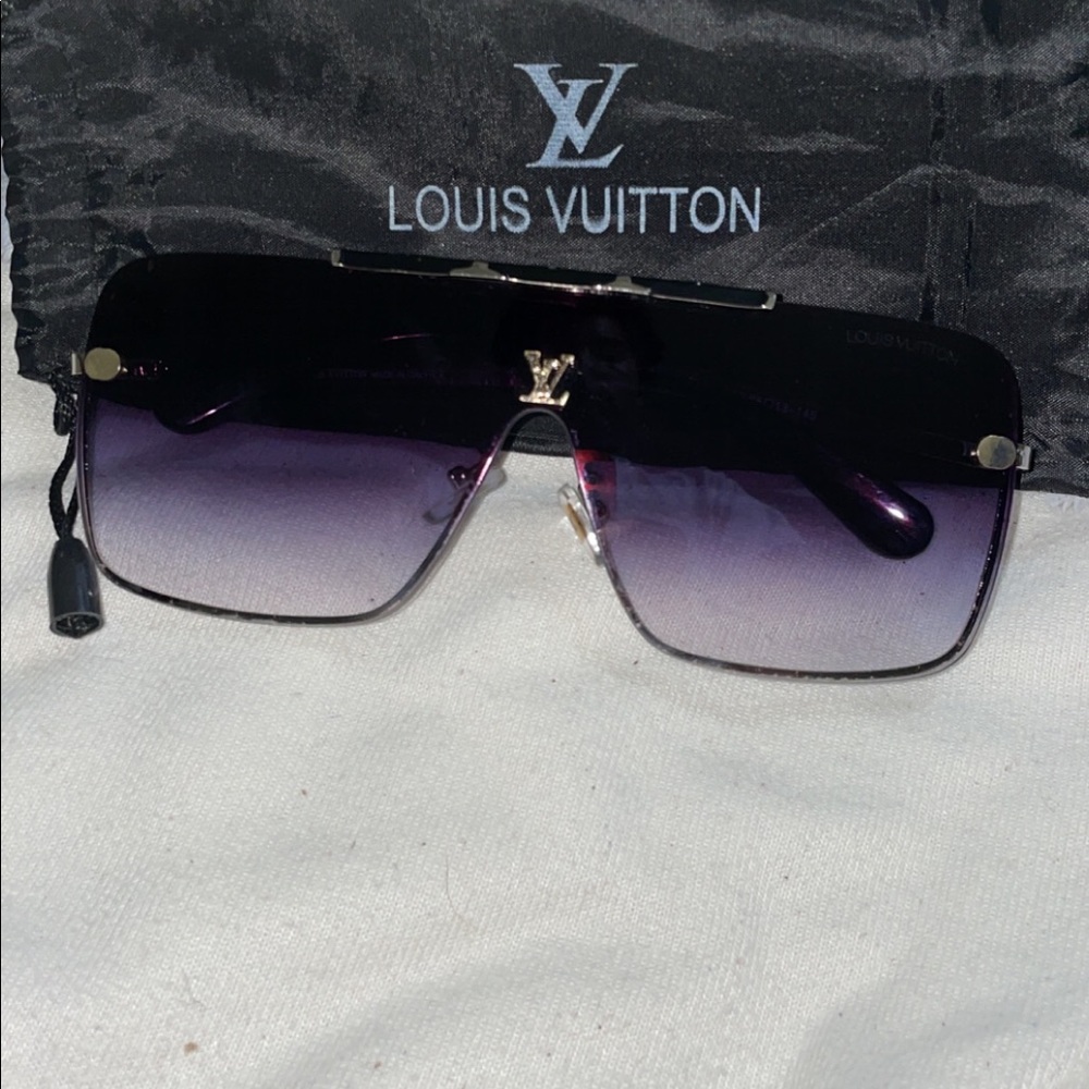 LV glasses